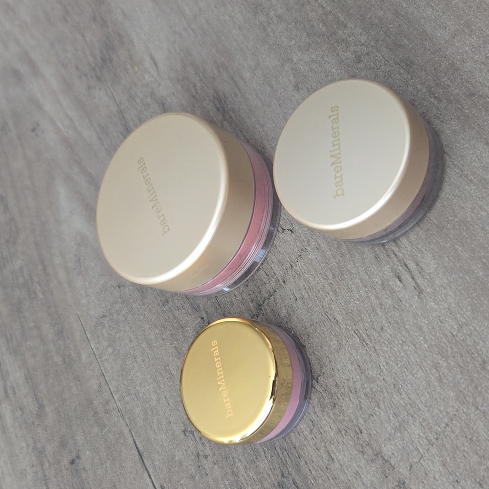 bareMinerals makeup, loose mineral eye color, and loose mineral blush, unopened.